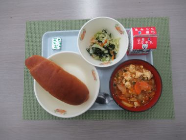 令和8年4月16日献立写真（中学校）