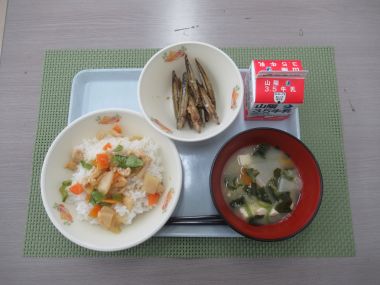 令和8年4月21日献立写真