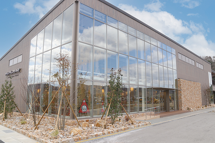 アウトドアヴィレッジやかげの外観