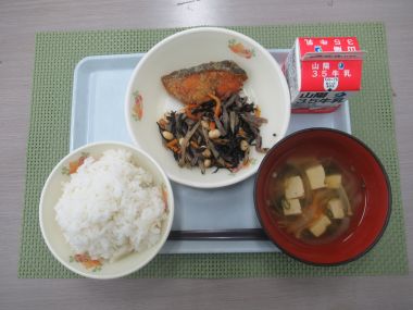 令和8年5月1日献立写真