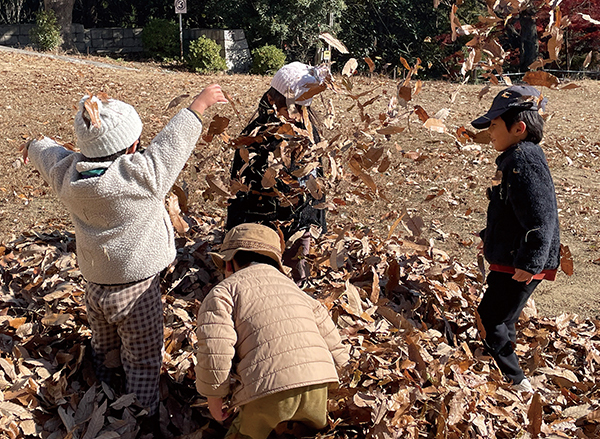 森のようちえんの写真