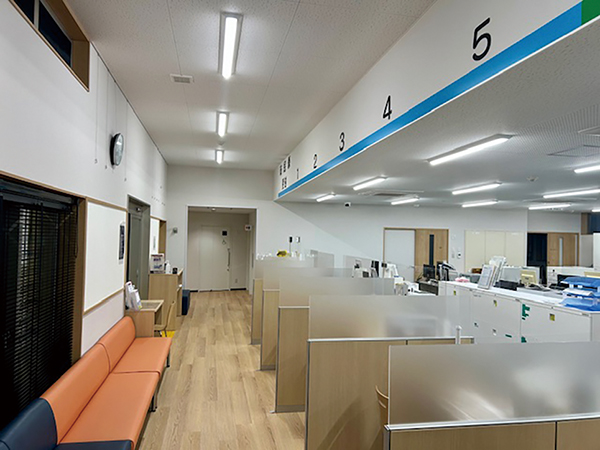 庄支所の窓口の写真