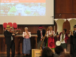 オーストリア伝統楽器の合奏