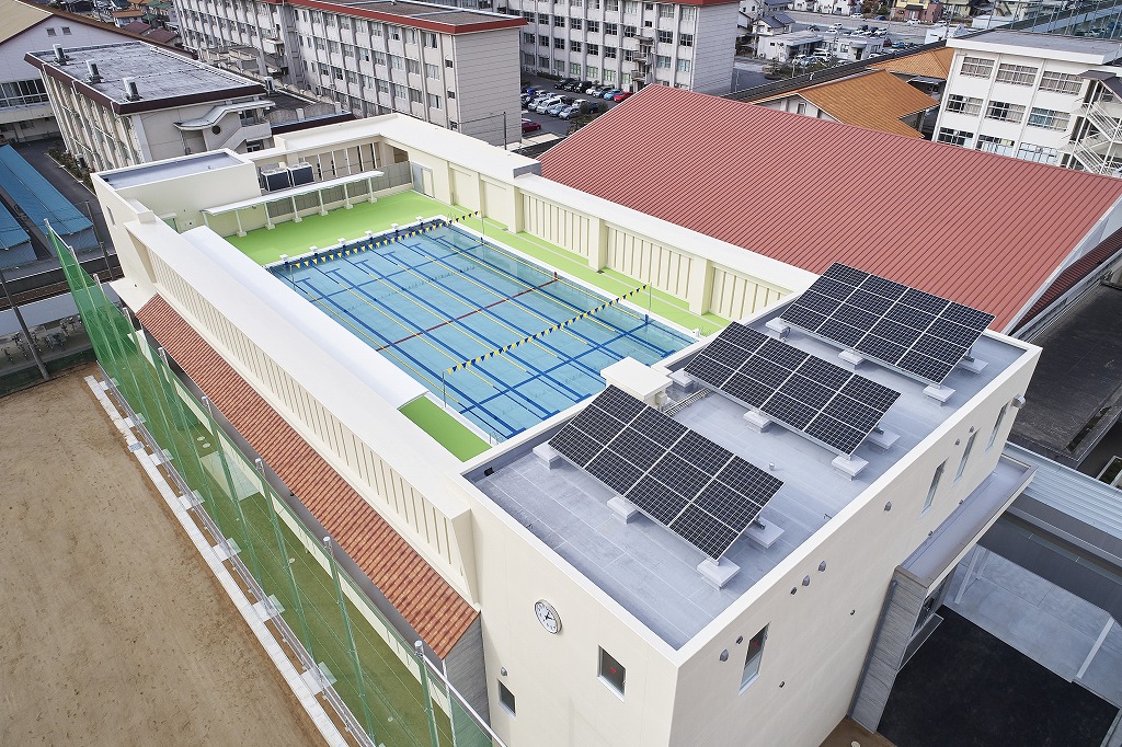南中学校　太陽光発電機設置