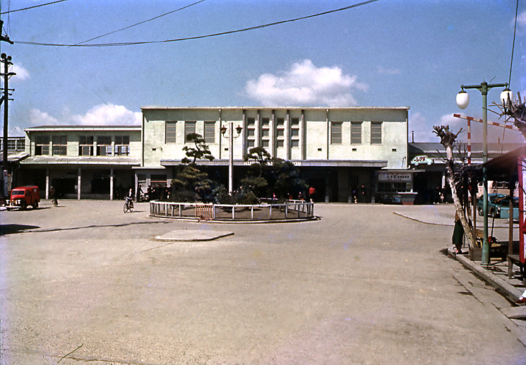 倉敷駅（二代目駅舎）　昭和２７年